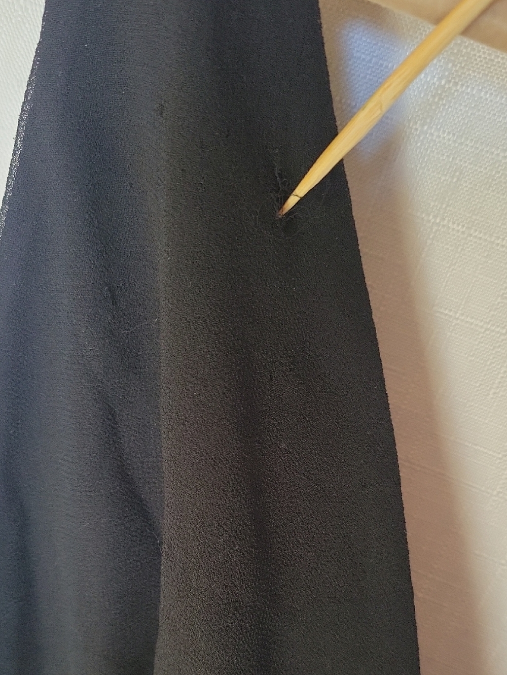 Victoria's Secret Black Tiered Rufled Vnek Tank Top Size M - Picture 10 of 12